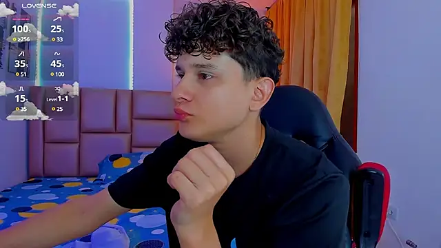 Nathan Bluee online show from 7, 3, 2025