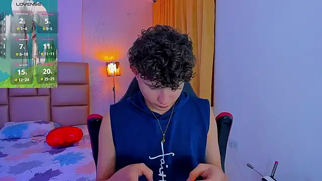 Nathan Bluee online show from 4, 3, 2025