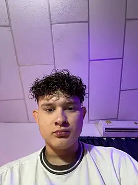 Nathan Bluee online show from 2, 12, 2025