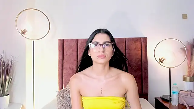 AuraStonee online show from 18, 12, 2024