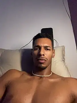 mike xxl online show from 19, 4, 2026