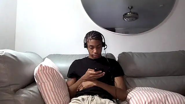 Skinnyblackman online show from 7, 10, 2025