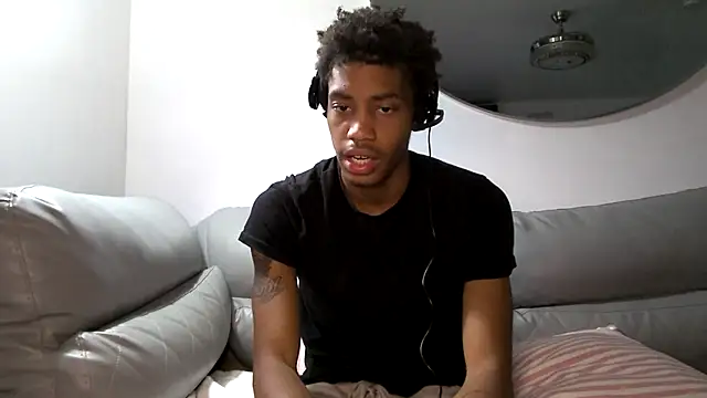 Skinnyblackman online show from 9, 10, 2025