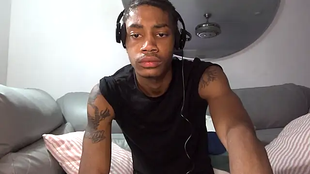 Skinnyblackman online show from 6, 10, 2025