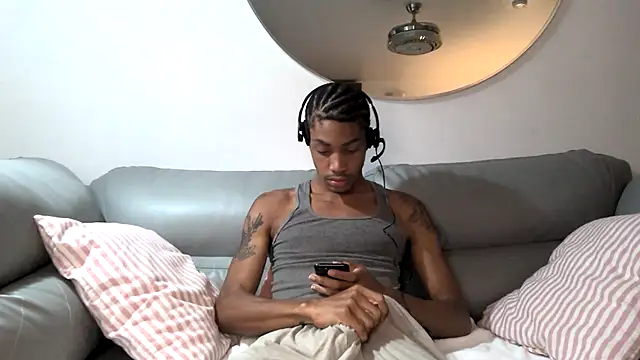 Skinnyblackman online show from 5, 10, 2025