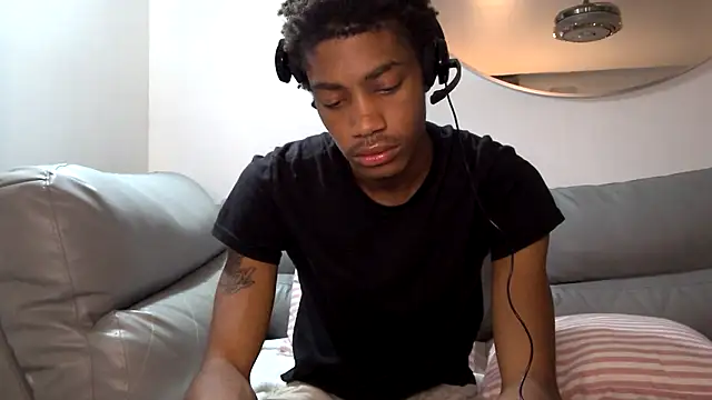 Skinnyblackman online show from 10, 10, 2025