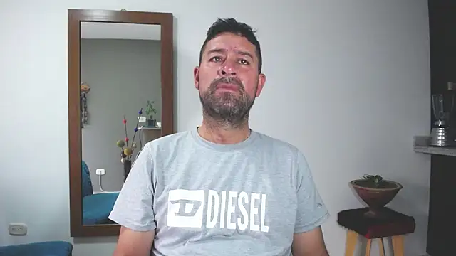 ambar jacksonn online show from 2, 10, 2025