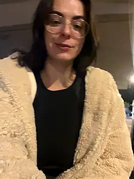 Alicia Hot1 online show from 16, 11, 2025