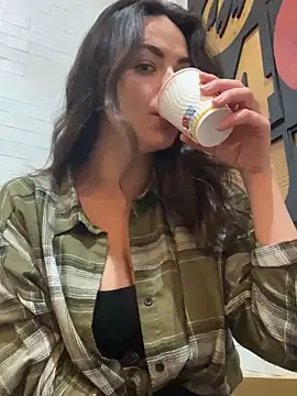 Alicia Hot1 online show from 13, 1, 2025