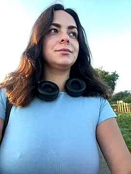 Alicia Hot1 online show from 17, 9, 2025