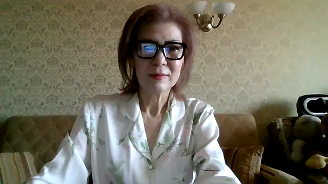 Snapshot of Elegant00Lady chatting on 2, 2, 2026 Elegant00Lady online show from 2, 2, 2026