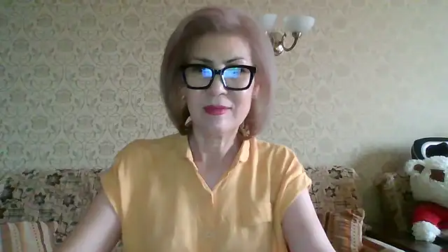 Elegant00Lady online show from 13, 7, 2026