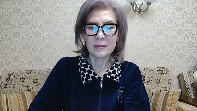 Elegant00Lady online show from 15, 10, 2025