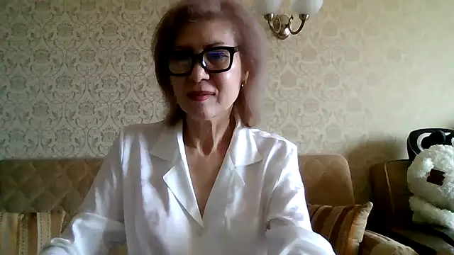 Elegant00Lady online show from 11, 5, 2026