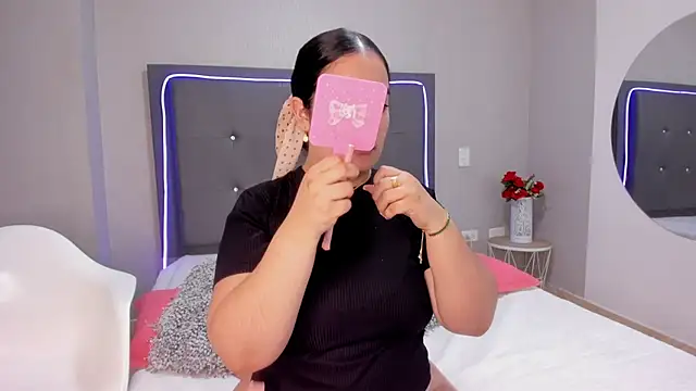 emma lye online show from 6, 10, 2025