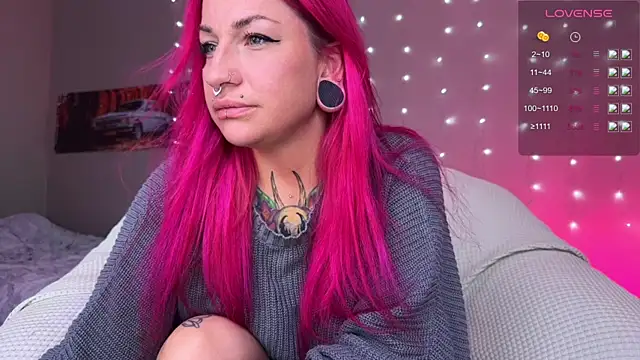Snapshot of Tanya_Acid chatting on 9, 7, 2026 Tanya Acid online show from 9, 7, 2026