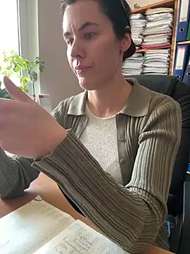 Sara darling online show from 19, 3, 2025