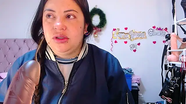 Snapshot of lanaqueen699 chatting on 19, 2, 2026 lanaqueen699 online show from 19, 2, 2026