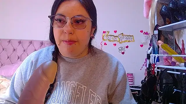 lanaqueen699 online show from 18, 6, 2026