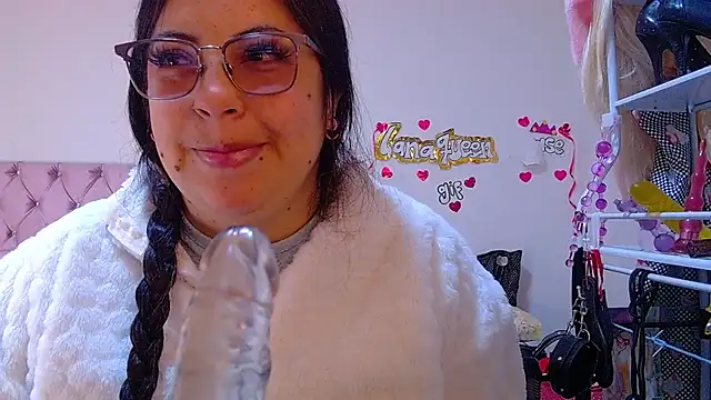 lanaqueen699 online show from 7, 7, 2026