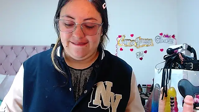 lanaqueen699 online show from 22, 9, 2025