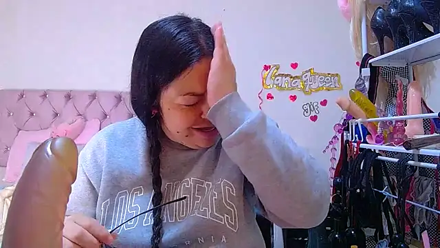 lanaqueen699 online show from 15, 5, 2026