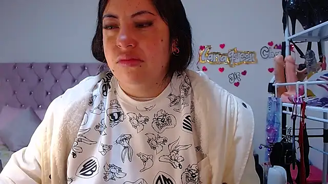 Snapshot of lanaqueen699 chatting on 6, 2, 2026 lanaqueen699 online show from 6, 2, 2026