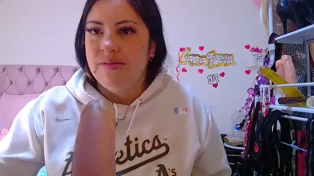 lanaqueen699 online show from 6, 5, 2026