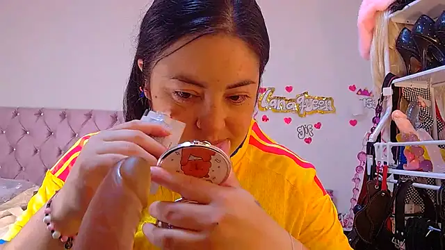 lanaqueen699 online show from 17, 6, 2026