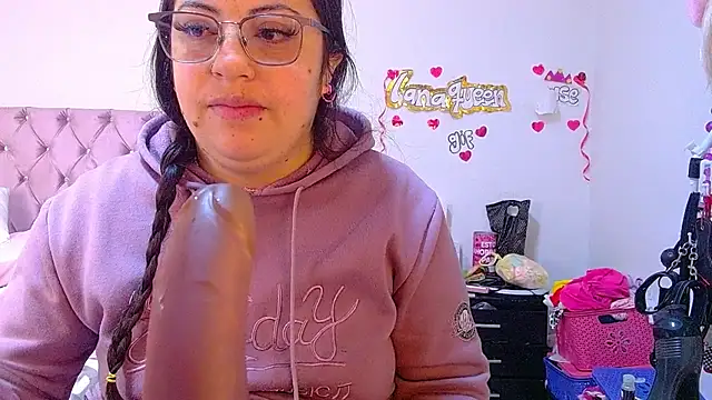 lanaqueen699 online show from 26, 6, 2026