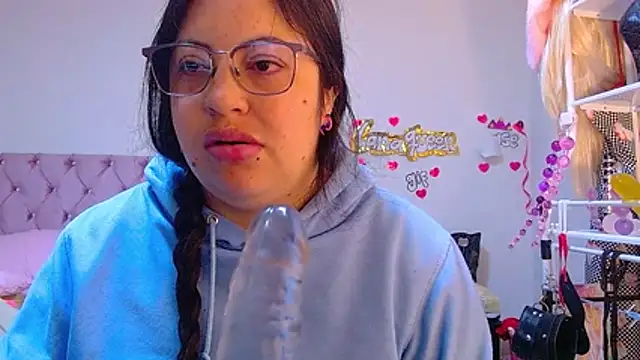 lanaqueen699 online show from 10, 7, 2026