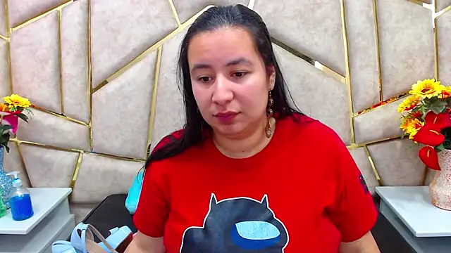 NaomyPrinces online show from 12, 2, 2025