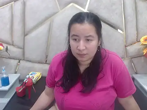 NaomyPrinces online show from 21, 2, 2025