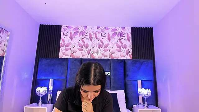 Larabrooks online show from 13, 10, 2025