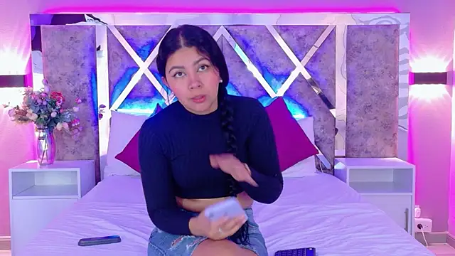 Larabrooks online show from 15, 4, 2026