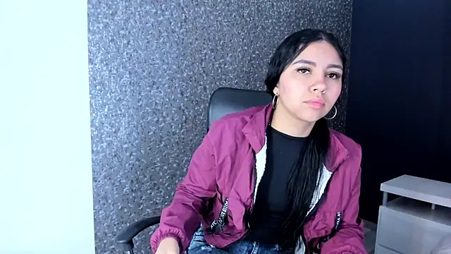 Larabrooks online show from 5, 1, 2026