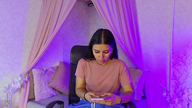 Larabrooks online show from 27, 5, 2026