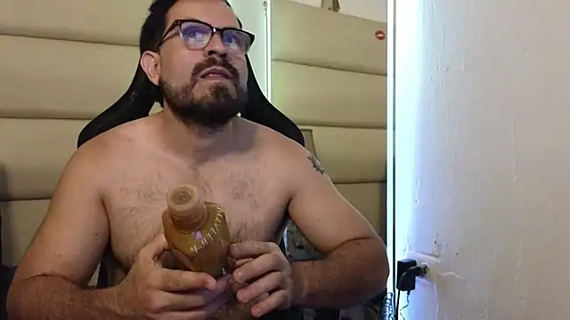 SbasTone Muscle online show from 9, 1, 2026