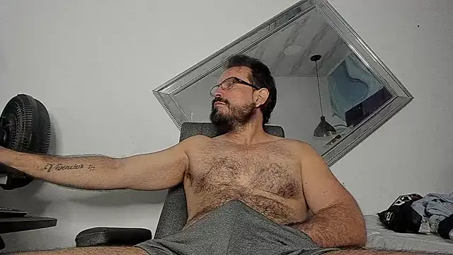 SbasTone Muscle online show from 10, 10, 2025