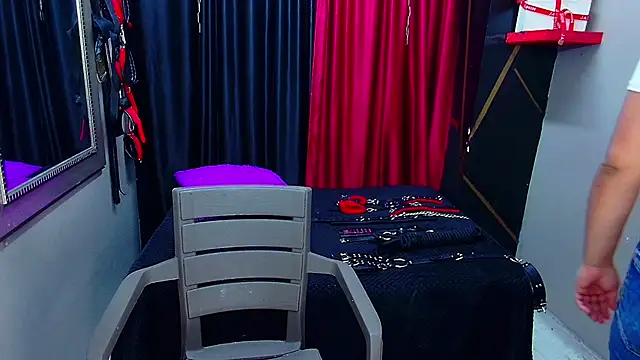 AmorMia online show from 20, 2, 2025