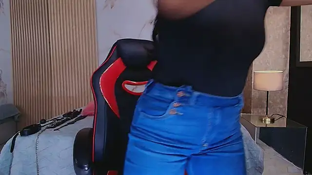 AmorMia online show from 17, 10, 2025