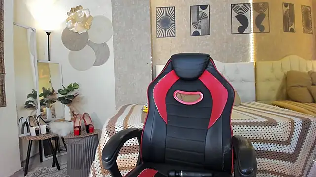 AmorMia online show from 5, 11, 2025