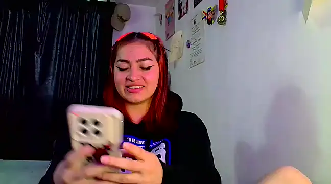 lucycherry   online show from 18, 3, 2025