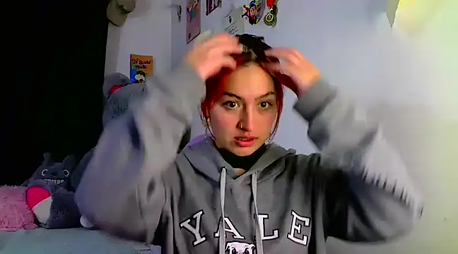 lucycherry   online show from 7, 3, 2025