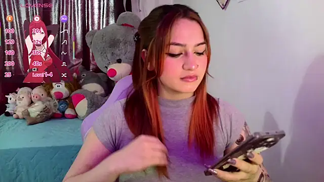 Snapshot of lucycherry__ chatting on 4, 12, 2025 lucycherry online show from 4, 12, 2025