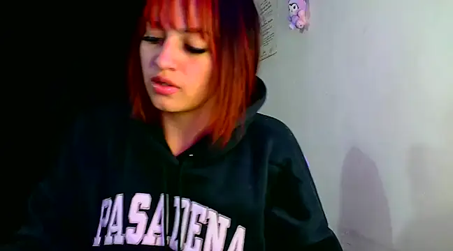 lucycherry   online show from 29, 1, 2025