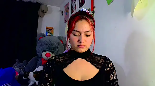 lucycherry   online show from 6, 3, 2025