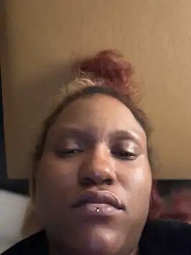 PrettyGal Tingz online show from 26, 5, 2026