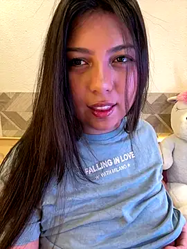 Maii chan online show from 4, 11, 2025