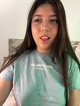 Maii chan online show from 4, 10, 2025